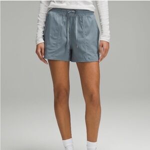 Lululemon Dance Studio HR Shorts 3.5 Inch Size 4 NEW Belgian blue